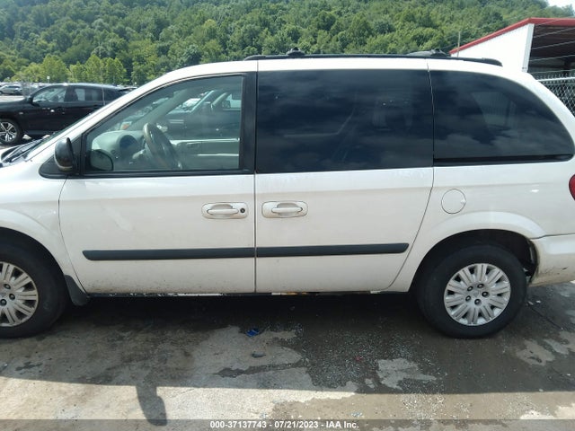 2005 CHRYSLER TOWN & COUNTRY VIN: 1C4GP45R95B238224