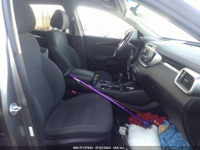 5XYPG4A32GG043298 KIA SORENTO LX