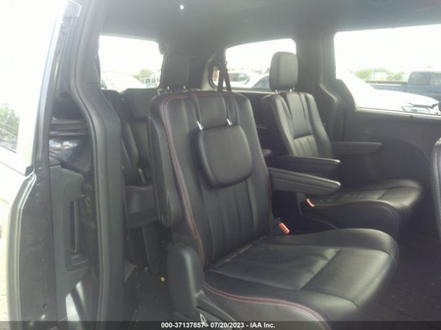 2C4RDGEG9KR630988 Dodge Grand Caravan Gt
