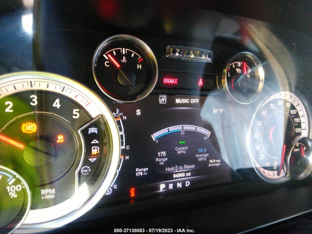 1C6RR7NM2JS338661 RAM 1500 Laramie