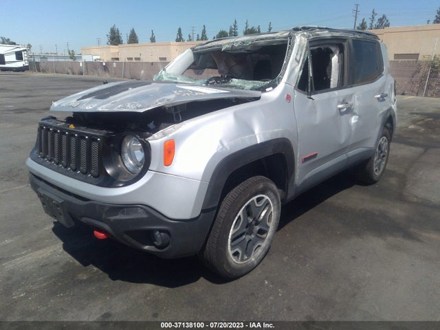 ZACCJBCT2FPB21093 Jeep Renegade Trailhawk