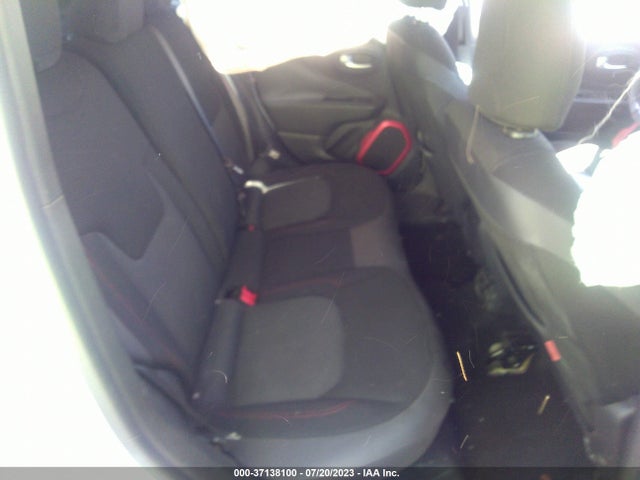 ZACCJBCT2FPB21093 Jeep Renegade Trailhawk