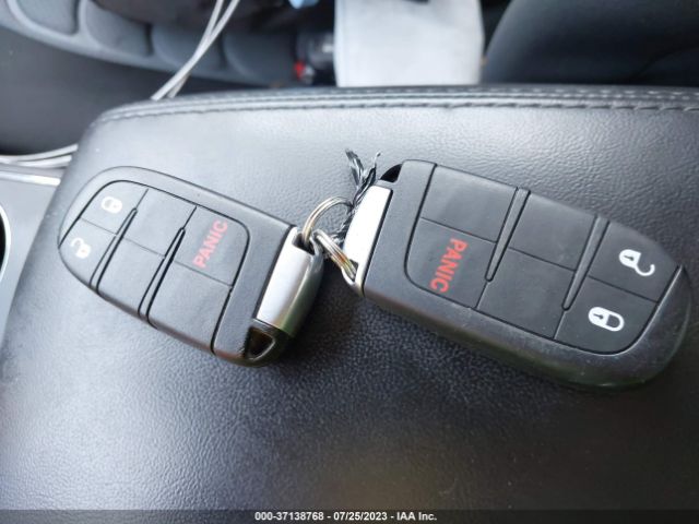 1C4RDJAG9HC806538 Dodge Durango Sxt