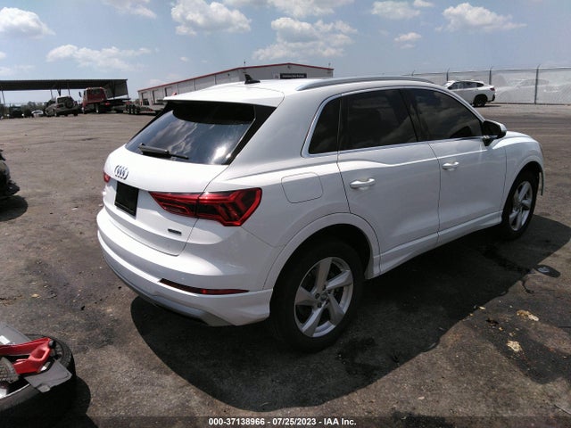 WA1AECF39L1058268 Audi Q3 PREMIUM
