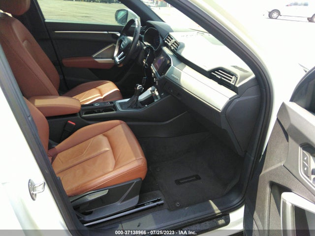 WA1AECF39L1058268 Audi Q3 PREMIUM