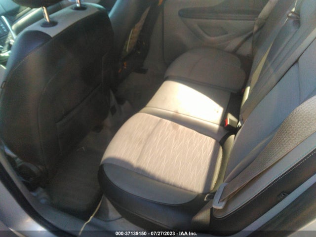 Buick Encore 2015 KL4CJASB3FB186901 Image 9