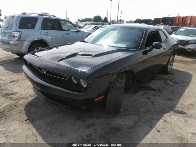 2C3CDZAT1FH717711 Dodge Challenger R/t