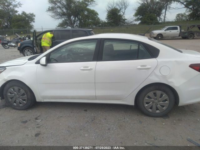 3KPA24AB7JE066169 KIA RIO S