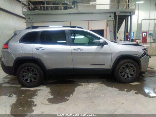 1C4PJMLXXKD456482 Jeep Cherokee Altitude