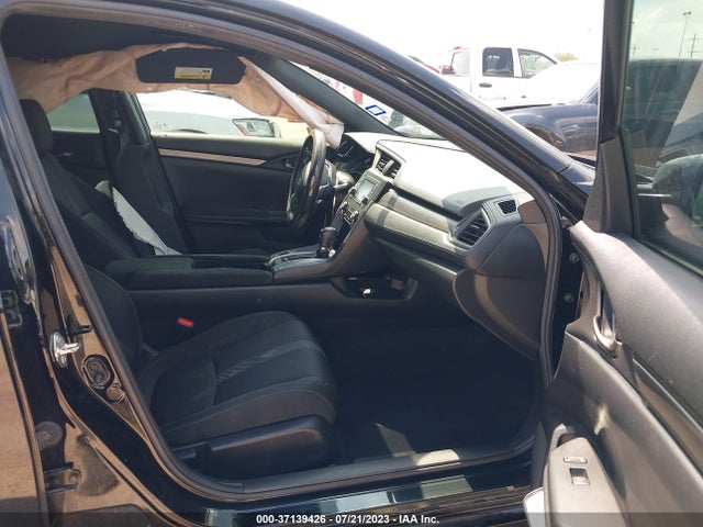 Honda Civic Hatchback Sport 2017 SHHFK7H43HU210575 Image 12