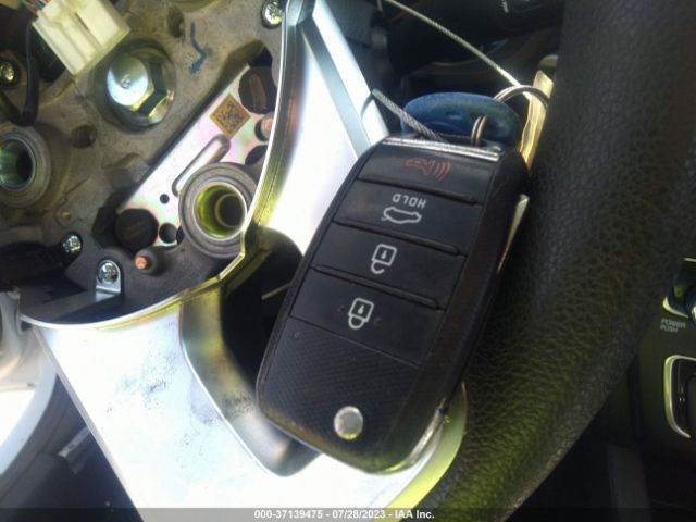 5XXGT4L33KG362571 KIA Optima Lx