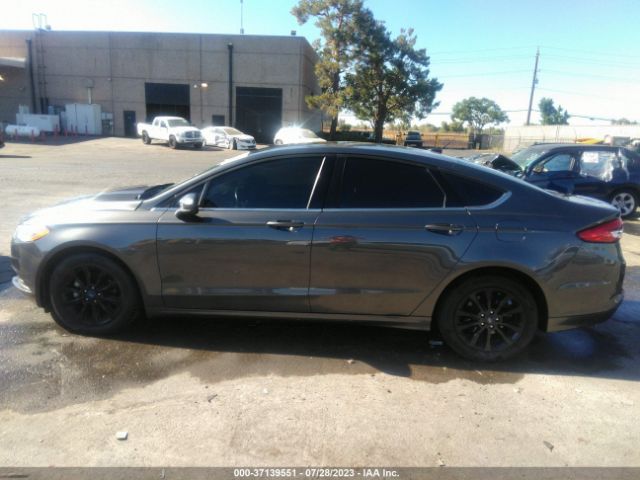 3FA6P0HD4HR276955 Ford FUSION SE