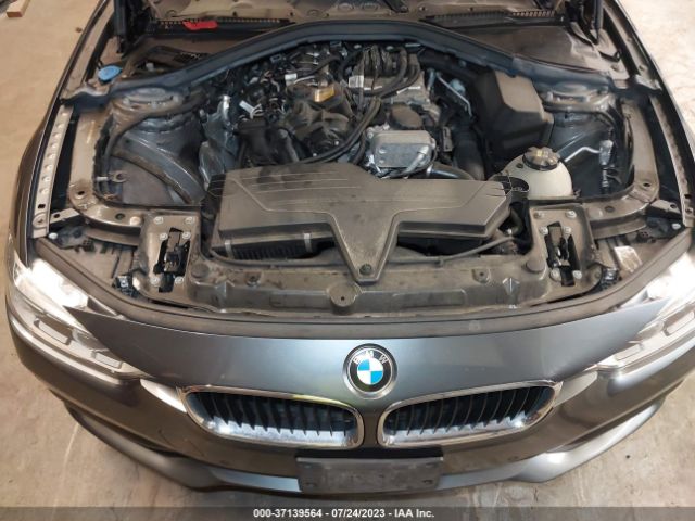 WBA8E5G51JNV02715 BMW 3 Series 320i Xdrive