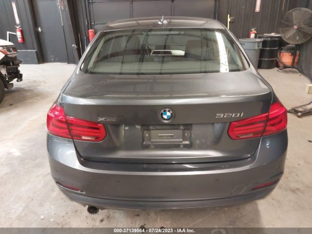 WBA8E5G51JNV02715 BMW 3 Series 320i Xdrive