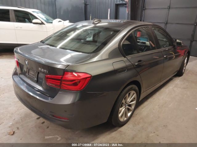 WBA8E5G51JNV02715 BMW 3 Series 320i Xdrive
