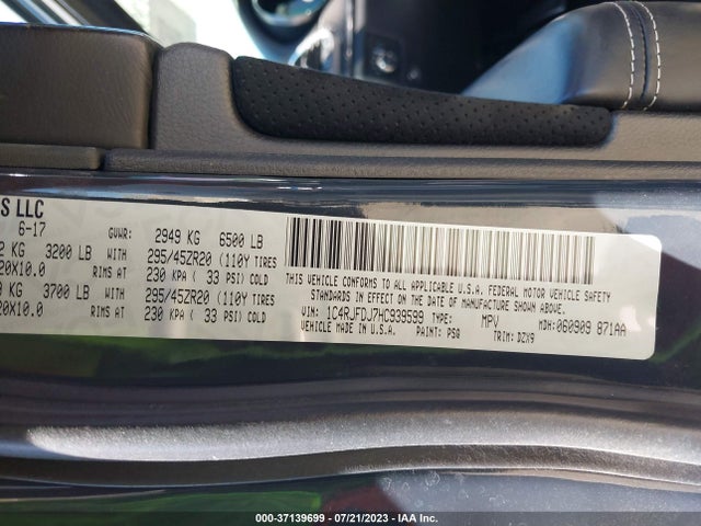 1C4RJFDJ7HC939599 Jeep Grand Cherokee Srt