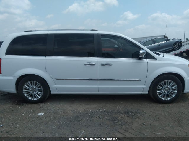 2C4RC1GG1ER147660 Chrysler Town & Country Limited