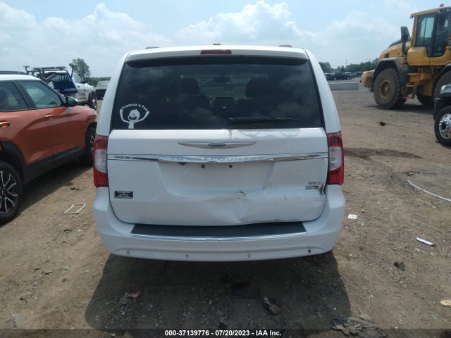 2C4RC1GG1ER147660 Chrysler Town & Country Limited