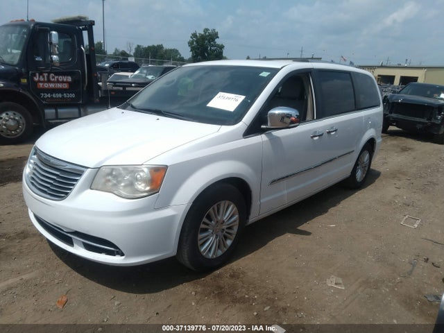 2C4RC1GG1ER147660 Chrysler Town & Country Limited