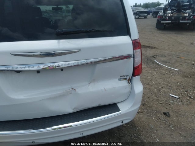 2C4RC1GG1ER147660 Chrysler Town & Country Limited