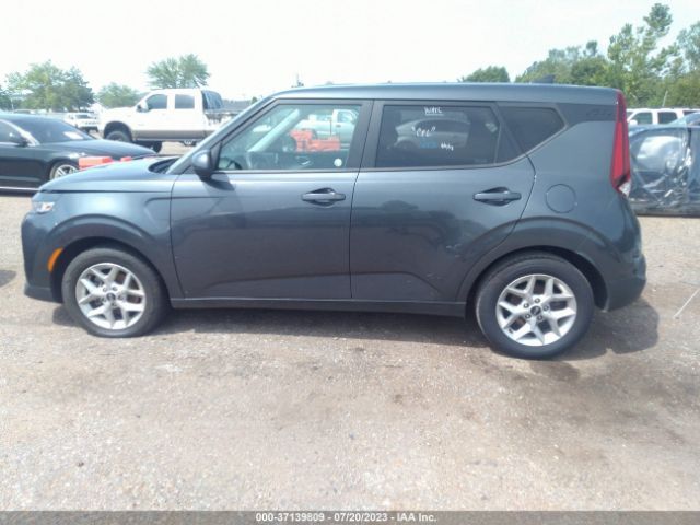 KNDJ23AU6M7775272 KIA SOUL S