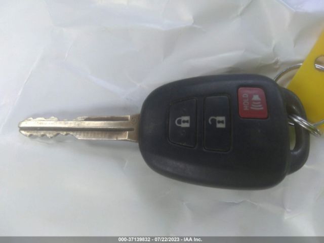 JTKJF5C74FJ002208 Scion TC