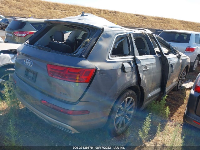 WA1LHAF73JD014365 Audi Q7 2.0t Premium