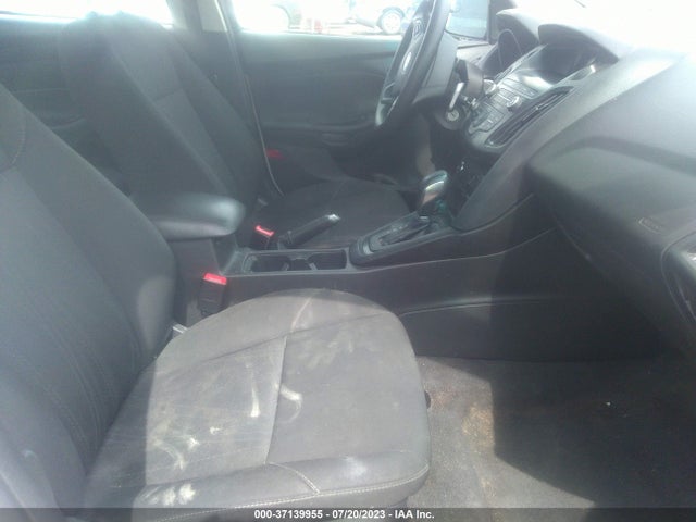 Ford FOCUS SE 2018 1FADP3F21JL291704 Image 5