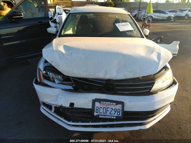 3VW2B7AJ7JM253296 Volkswagen Jetta 1.4t S