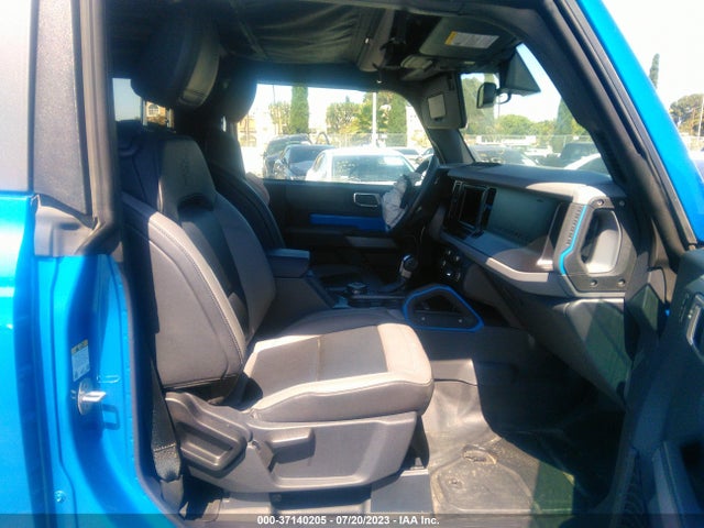 Продаж на аукціоні авто 2021 Ford Bronco Black Diamond, vin: 1FMDE5CH1MLA64534, номер лоту: 37140205