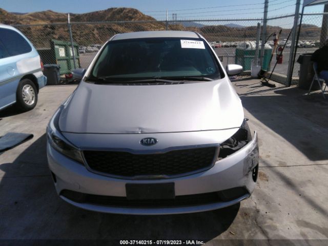 3KPFK4A79HE060983 KIA FORTE LX