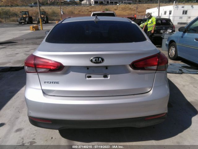 3KPFK4A79HE060983 KIA FORTE LX
