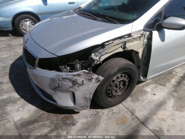 3KPFK4A79HE060983 KIA FORTE LX