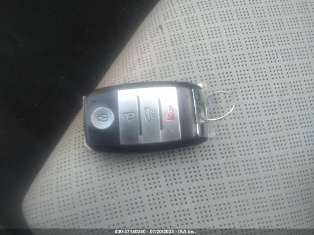 5XXGU4L30GG078755 KIA OPTIMA EX