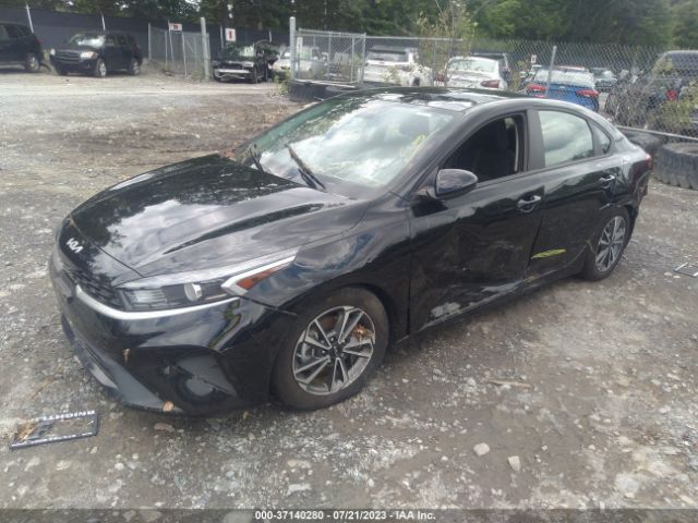 3KPF24AD4NE461990 KIA Forte Lxs