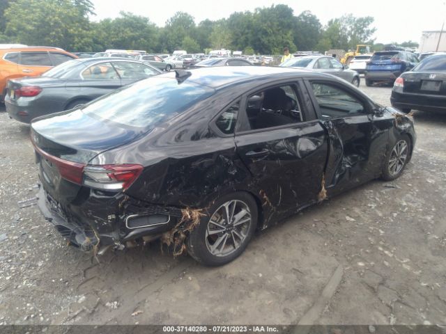 3KPF24AD4NE461990 KIA Forte Lxs