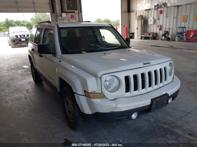 1C4NJPBA6FD138967 Jeep Patriot Sport