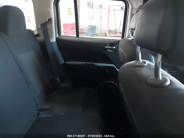 1C4NJPBA6FD138967 Jeep Patriot Sport