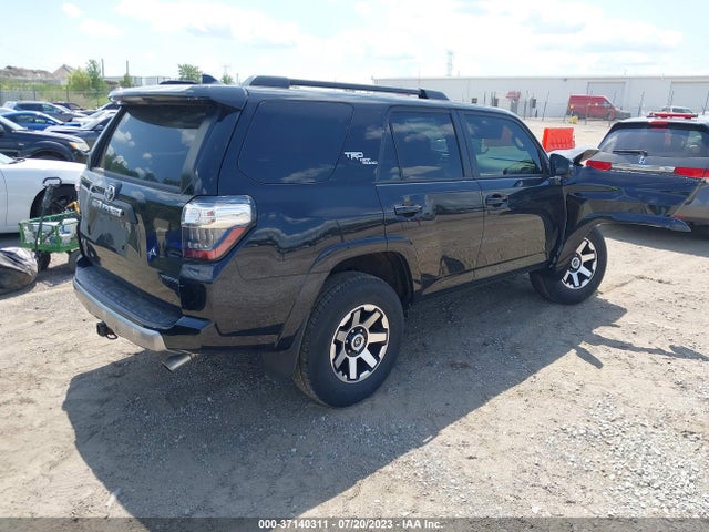 Toyota 4RUNNER SR5 2019 JTEBU5JR1K5647239 Image 10