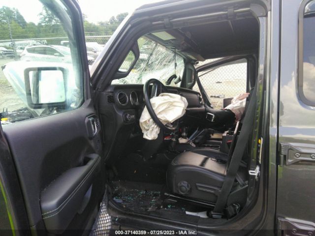 1C4HJXEG7NW105444 Jeep Wrangler Unlimited Sahara