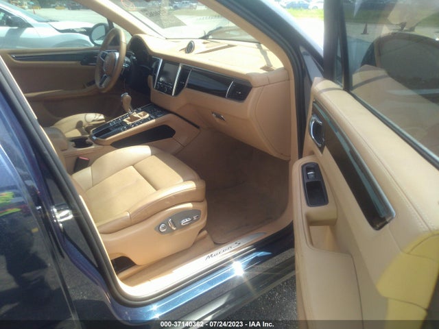 2015 PORSCHE MACAN WP1AB2A53FLB57371 Photo 4