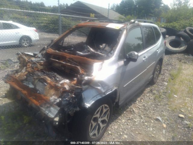 JF2SKAEC8NH444569 Subaru Forester Premium