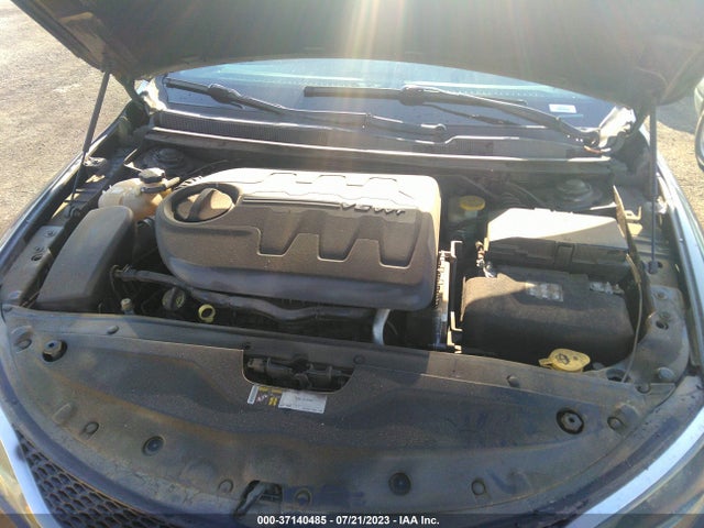 1C3CCCCG8FN517125 Chrysler 200 C