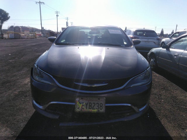 1C3CCCCG8FN517125 Chrysler 200 C