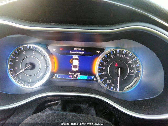 1C3CCCCG8FN517125 Chrysler 200 C