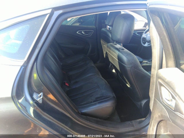 1C3CCCCG8FN517125 Chrysler 200 C
