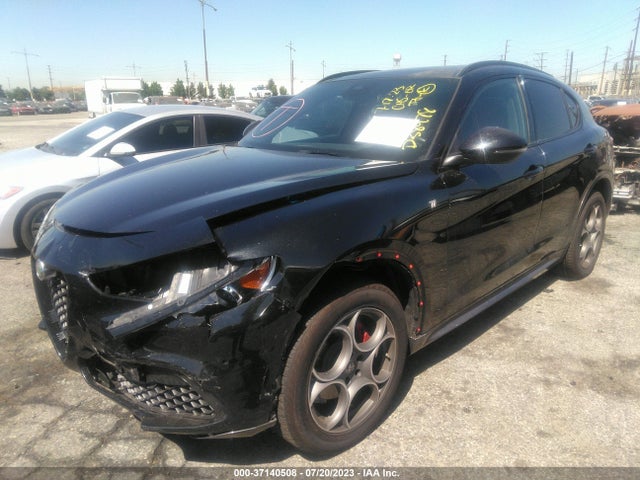 ZASPAKBNXN7D38978 Alfa Romeo STELVIO TI
