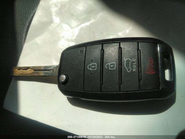 KIA SOUL + 2018 KNDJP3A54J7891480 Image 3