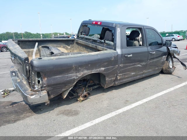 1C6RR7LT4JS163243 RAM 1500 Slt