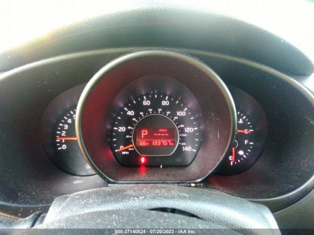 KNDJN2A25F7751774 KIA Soul Base